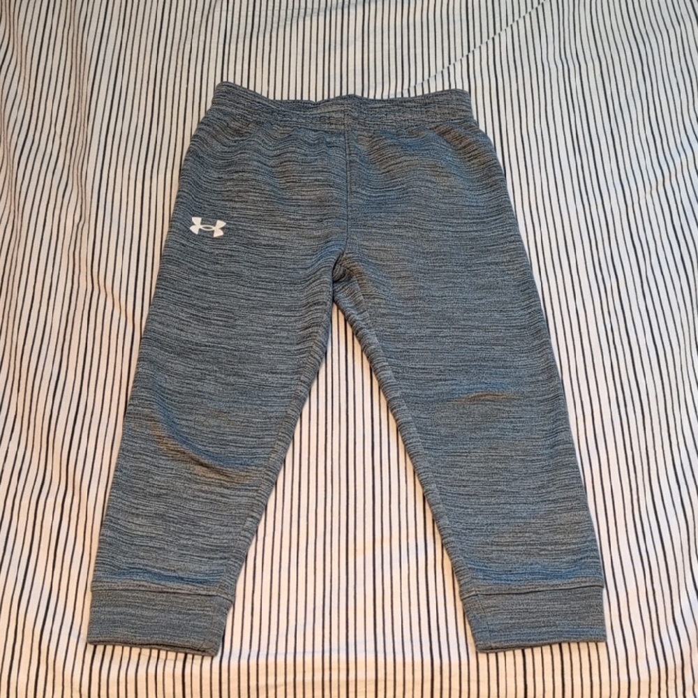 Under Armour Gray Sweatpants Relaxed Fit